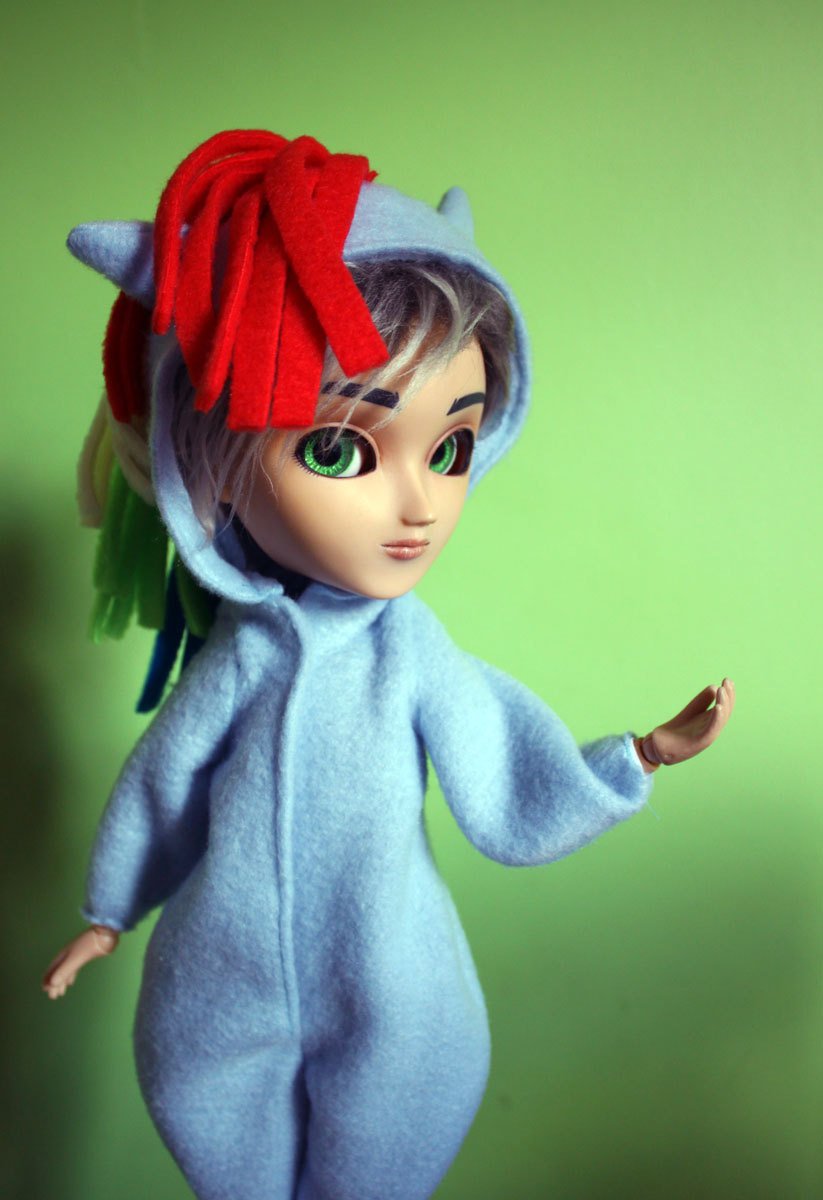 Kigurumi (Big Head) – Requiem Art Designs