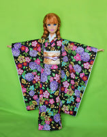Traditional Japanese Kimono & Yukata Dresses